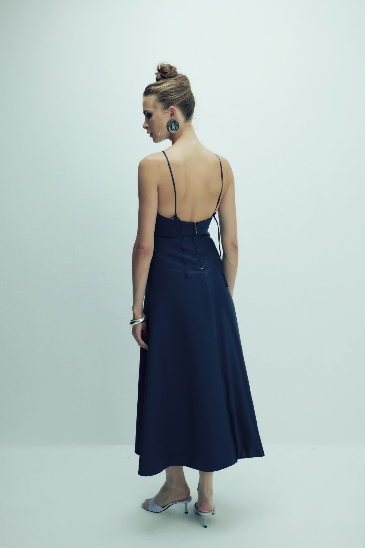 Nazlı Ceren-Riley Midi Elbise Midnight Blue-Elbise-9-roqelvaxirum.shop