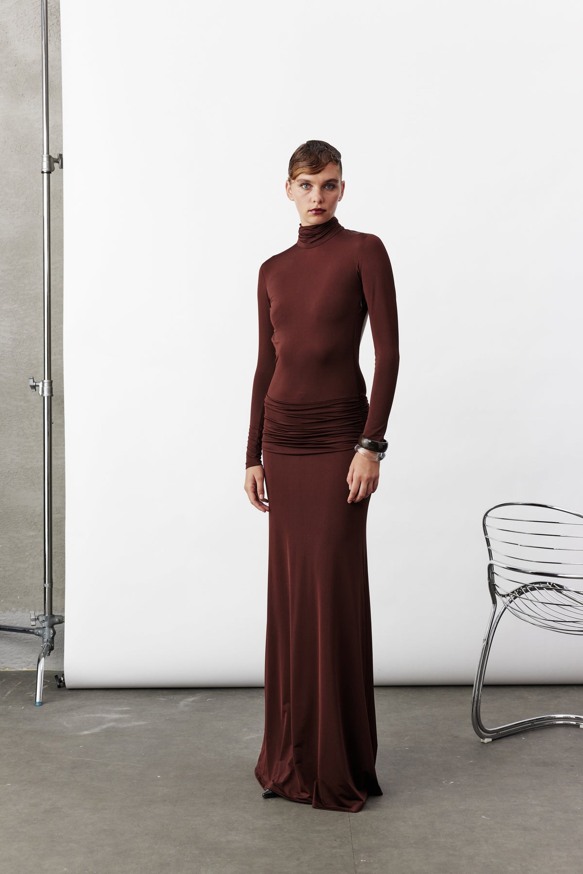 Nazlı Ceren-Sienna Uzun Jarse Elbise Kahverengi-Elbise-1-roqelvaxirum.shop