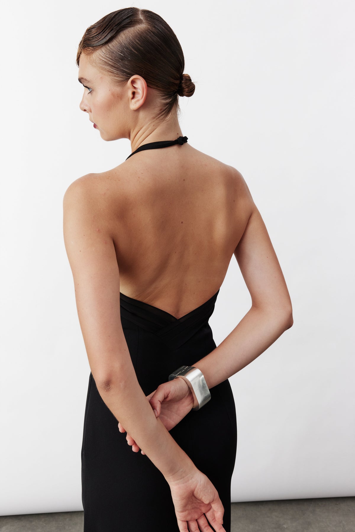 Nazlı Ceren-Violette Uzun Krep Elbise Siyah-Elbise-3-roqelvaxirum.shop