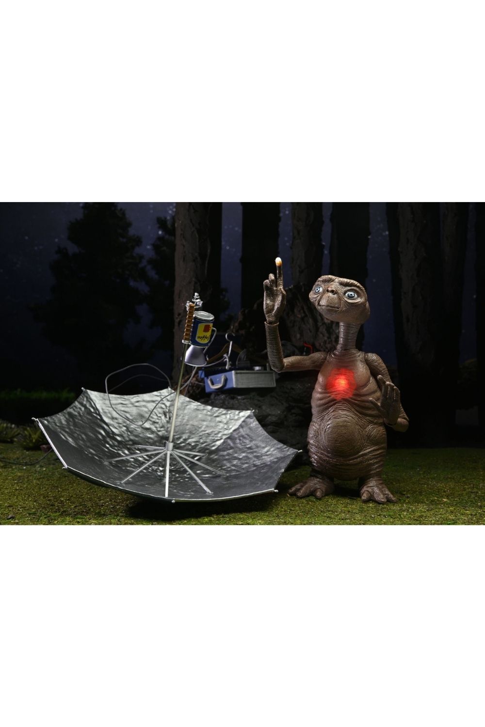 Neca-E.T. 40th Anniversary - Ultimate E.T. Deluxe Set LED Işıklı-Figürler-8-roqelvaxirum.shop