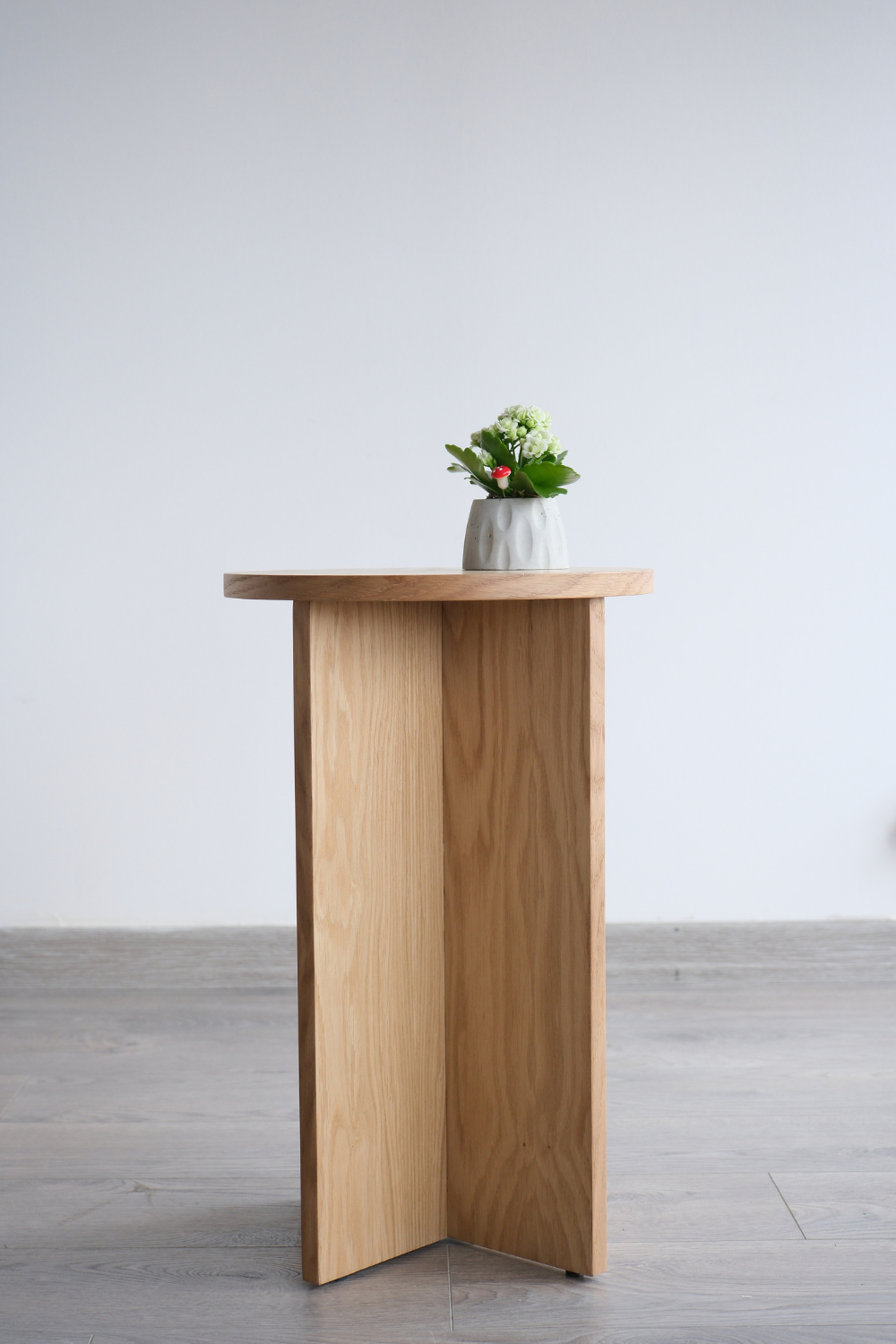 Nehir Ozbey Interiors-T Sehpa-Sehpa-2-roqelvaxirum.shop