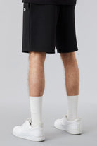 New Era-Essential Shorts Black-Şort-2-roqelvaxirum.shop