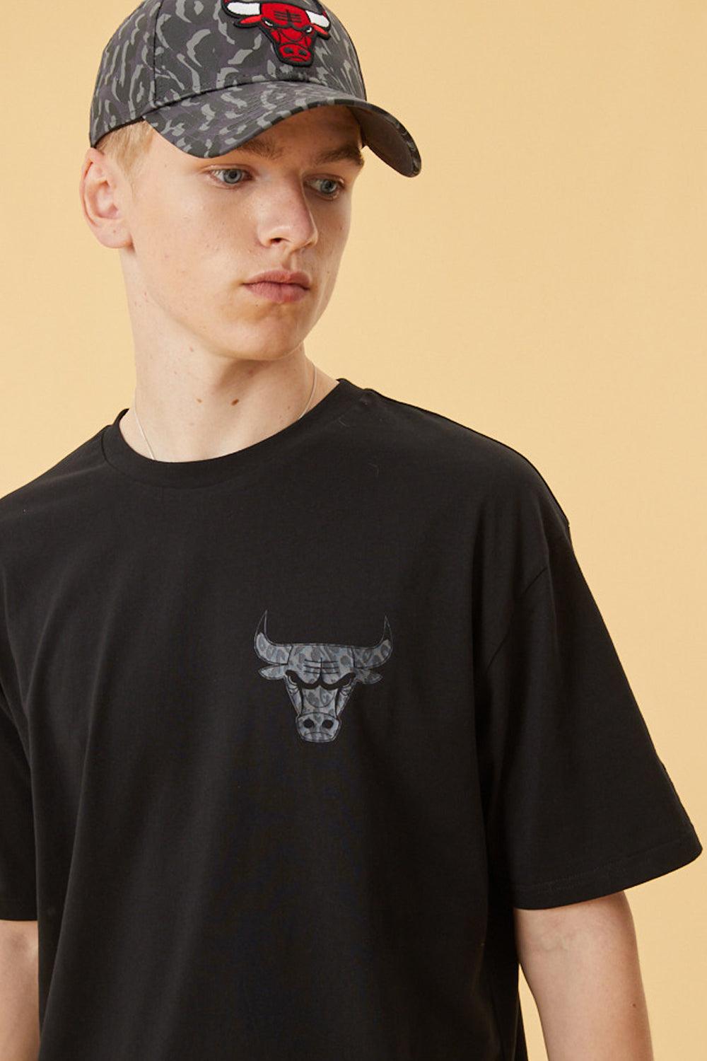New Era-NBA Seasonal Infill Oversized Tee Chicago Bulls-T-Shirts-4-roqelvaxirum.shop