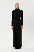 Nilgün Mirza-Bol Paça Pileli Cepli Rahat Kalıp Dökümlü Pantolon-Pantolon-3-roqelvaxirum.shop
