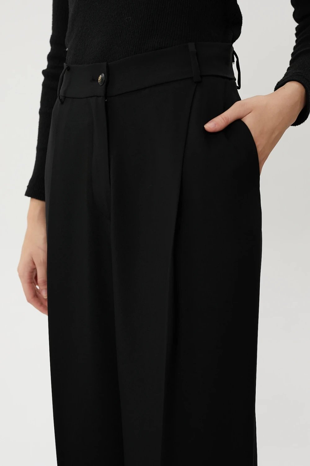 Nilgün Mirza-Bol Paça Pileli Cepli Rahat Kalıp Dökümlü Pantolon-Pantolon-5-roqelvaxirum.shop