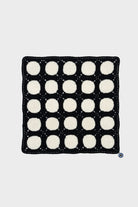 OHM Handmade-Siyah Krem Dots El İşi Dantel Örtü-Dantel Örtüler-1-roqelvaxirum.shop
