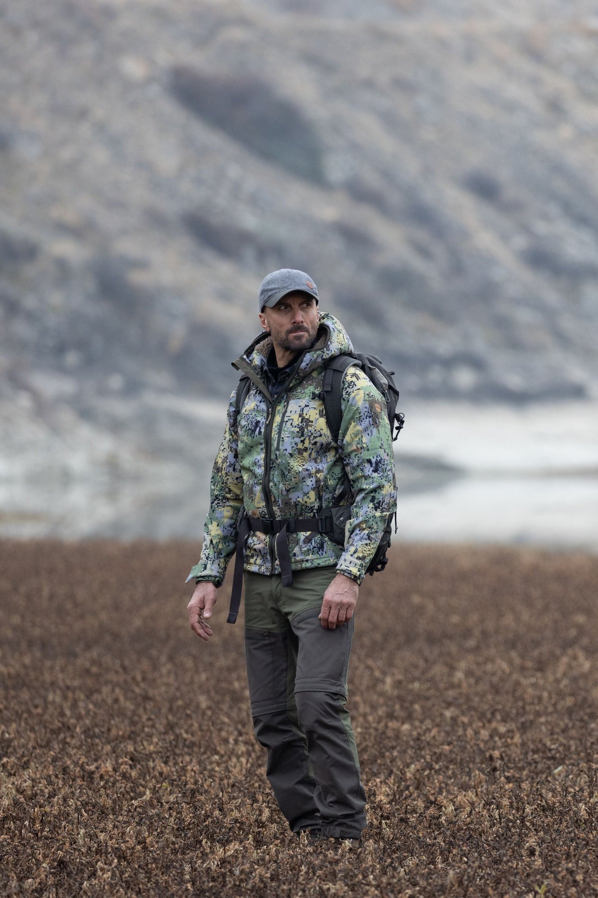 Softshell Rüzgar Ve Suya Dayanıklı Mont - Camo Yeşil