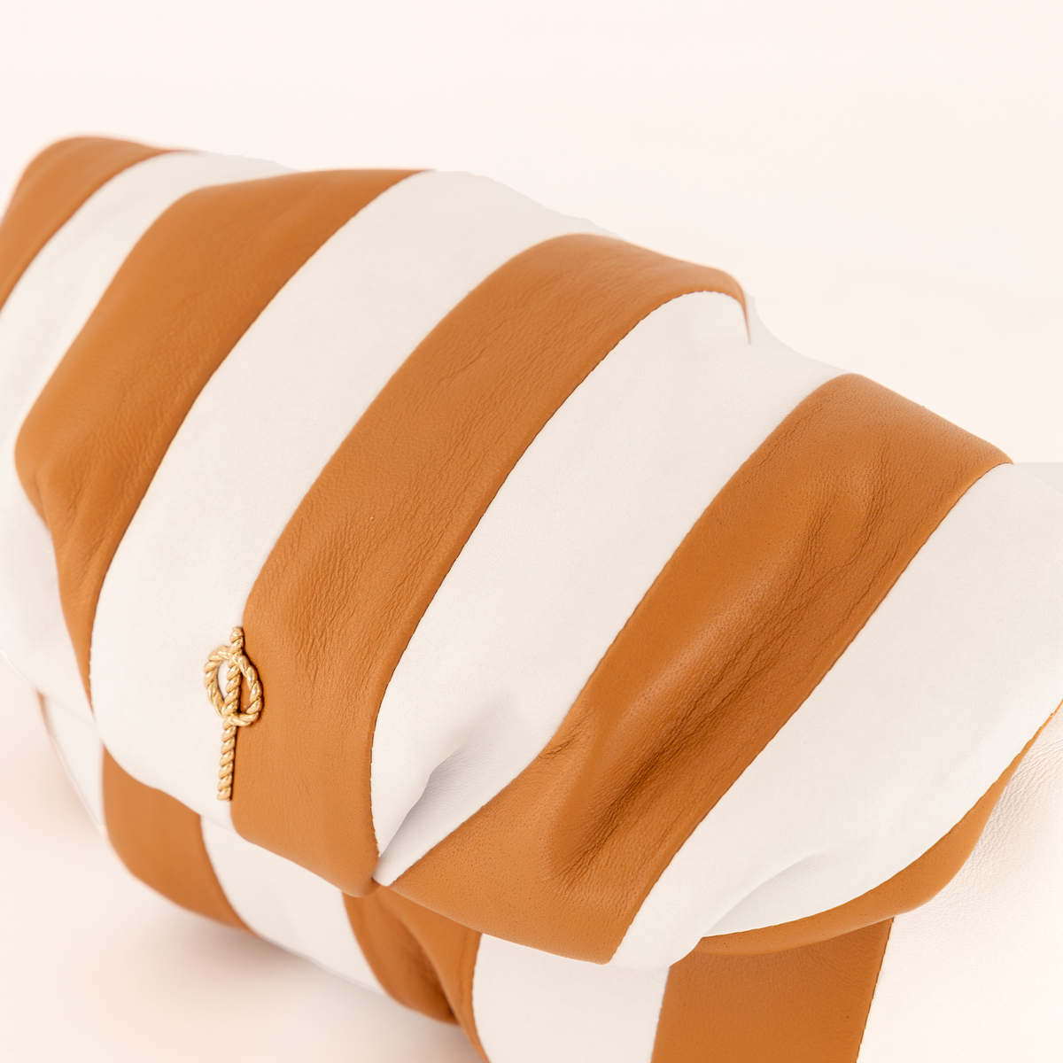 Otrera-Striped Leda Tan-Clutch-3-roqelvaxirum.shop