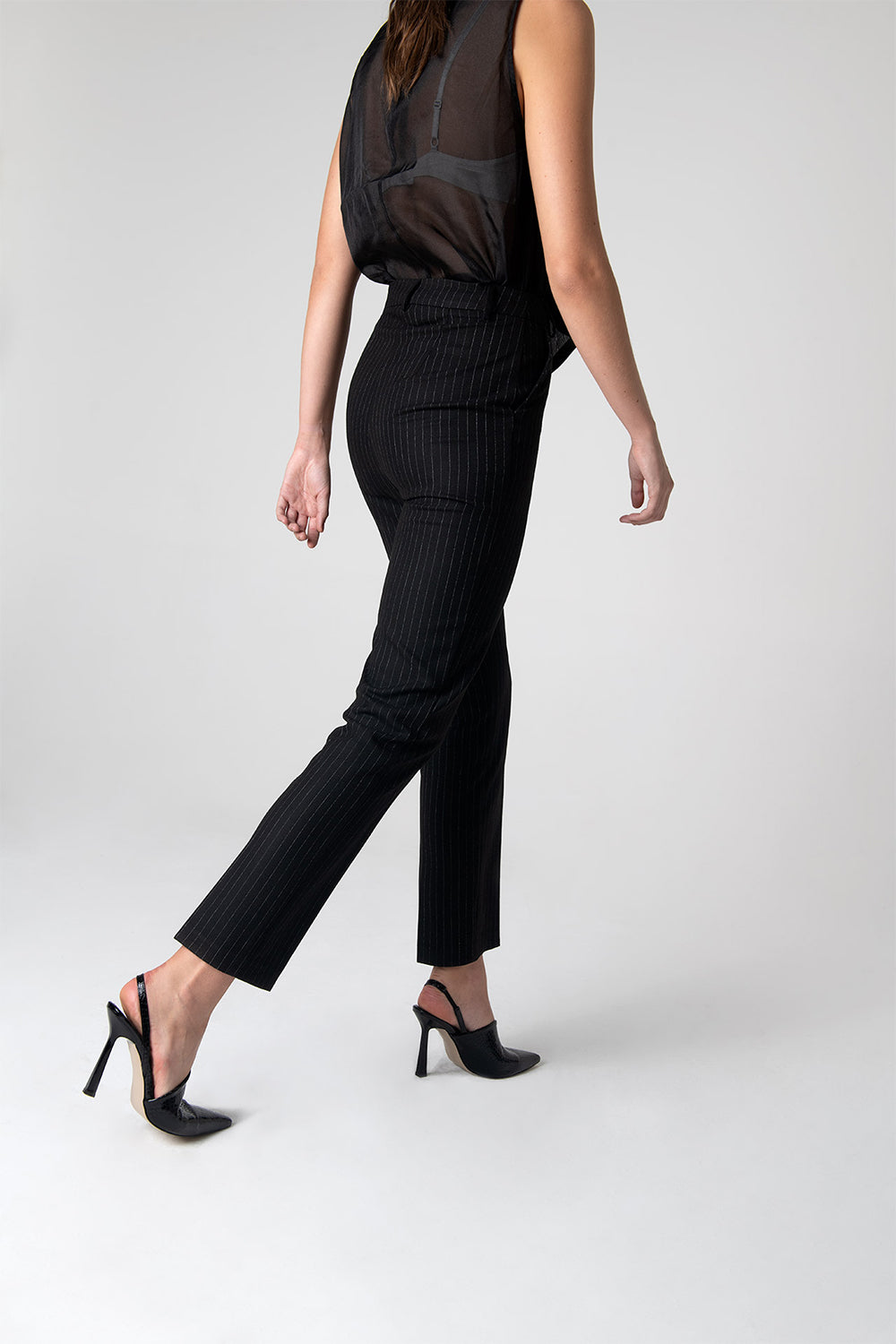 Peploum-Mary Lacy Slim Fit Trousers-Pantolon-3-roqelvaxirum.shop
