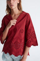 Peraluna-Hi̇romi̇ Blouse %100 Pamuk V Yaka 3/4 Çan Kol Yazlık Kadın Bluz -Bluz-24-roqelvaxirum.shop