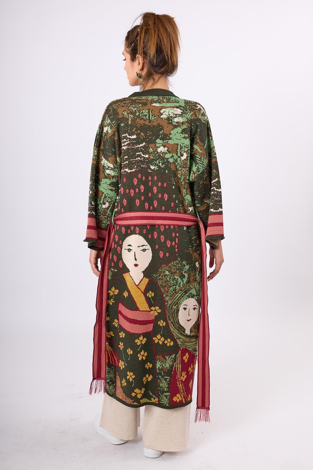 Peraluna-Magic Moments Jakarlı Kadın Uzun Triko Kimono Koyu Yeşil Multi-Kimono-5-roqelvaxirum.shop