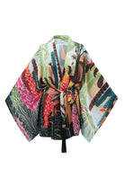 Peraluna-Shuko Tropik Desenli Geniş Kollu Saten Kadın Kimono-Kimono-9-roqelvaxirum.shop