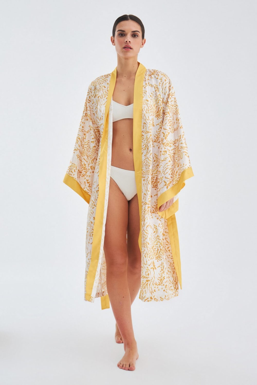 Peraluna-Si̇tara Kimono Desenli 120 Cm Saten Yazlık Kadın Kimono-Kimono-2-roqelvaxirum.shop