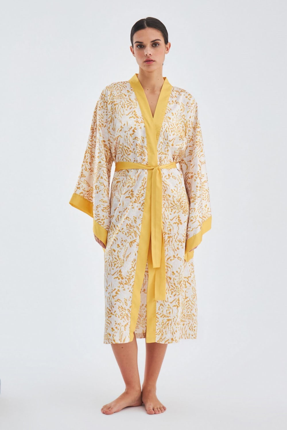 Peraluna-Si̇tara Kimono Desenli 120 Cm Saten Yazlık Kadın Kimono-Kimono-4-roqelvaxirum.shop