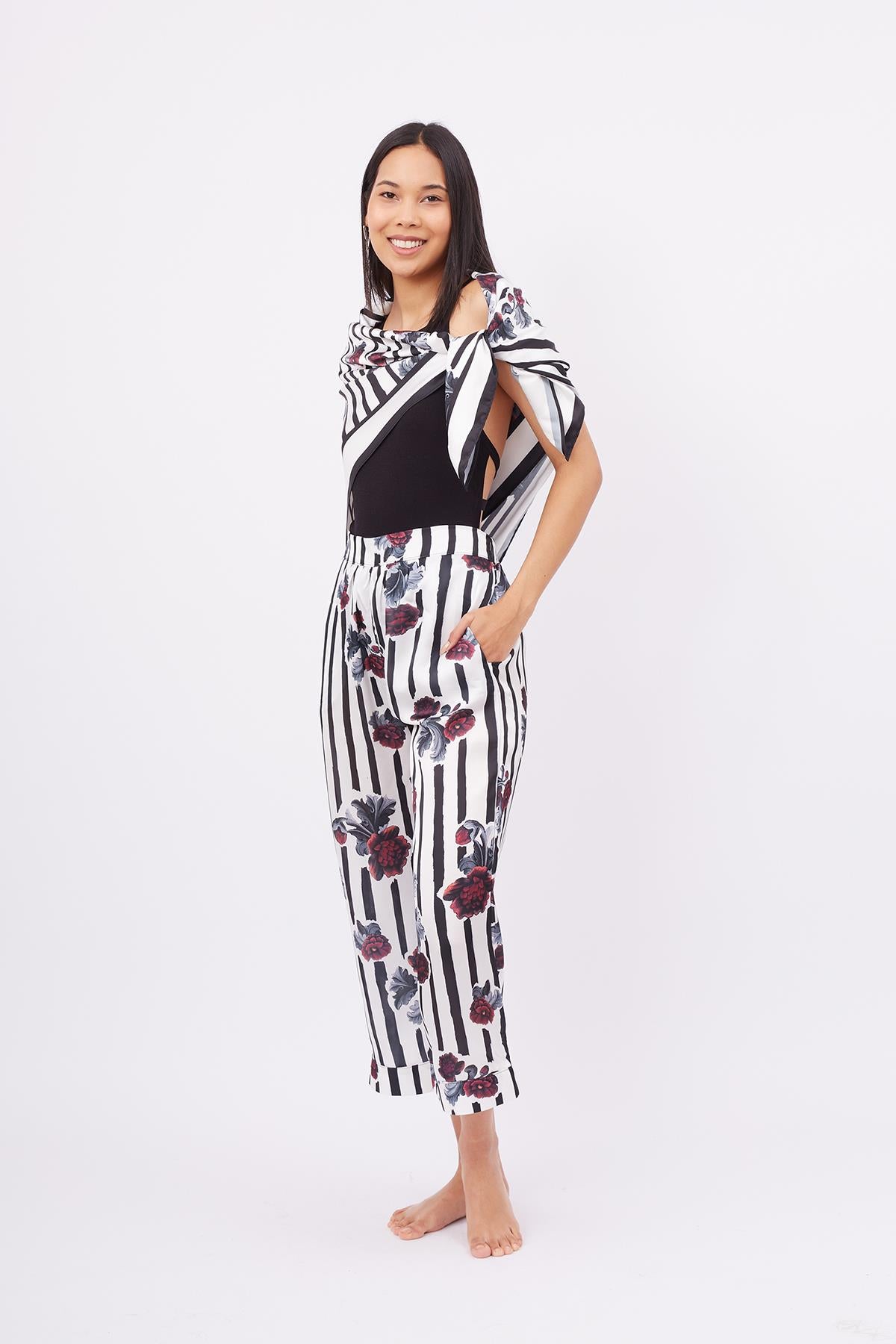 Peraluna-Stripe Garden Trouser Çizgili Güllü Baskılı Saten Kadın Pantolon-Pantolon-7-roqelvaxirum.shop