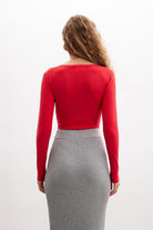 Peraluna-Styleboom X Devon Bodysuit V Yaka Uzun Kol Alttan Çıtçıtlı Kadın Triko Body-Body-23-roqelvaxirum.shop