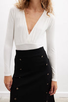 Peraluna-Styleboom X Devon Bodysuit V Yaka Uzun Kol Alttan Çıtçıtlı Kadın Triko Body-Body-5-roqelvaxirum.shop