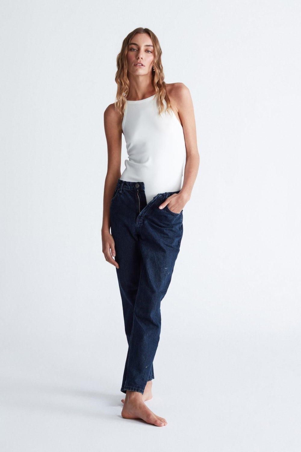 Peraluna-Styleboom X Greta Body Halter Yaka Arkası Çapraz Alttan Çıtçıtlı Kadın Triko Body -Body-30-roqelvaxirum.shop