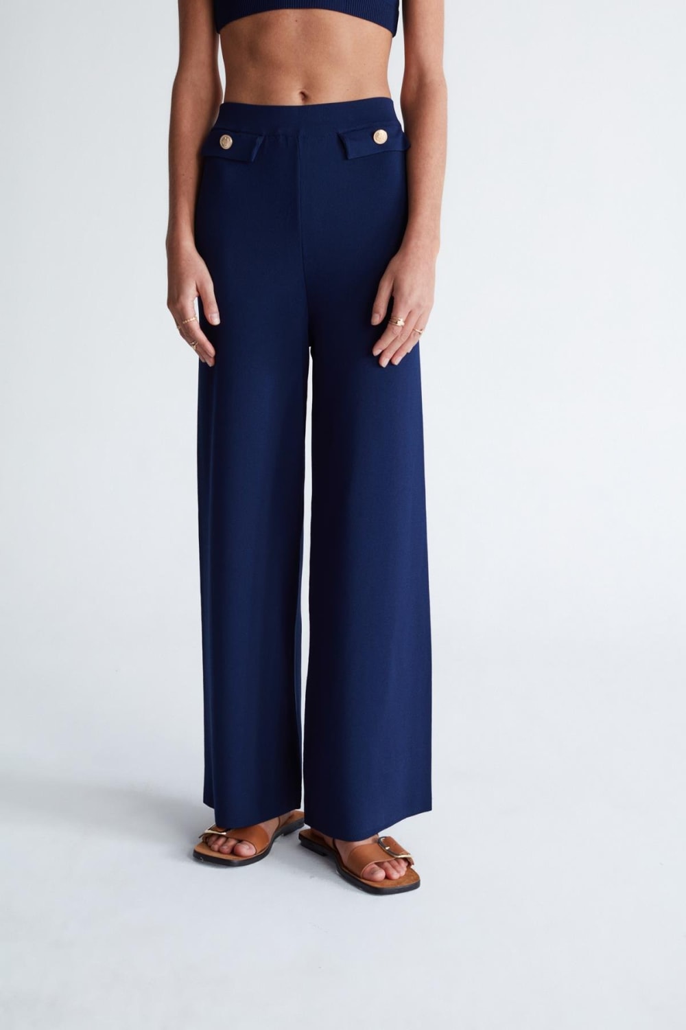 Peraluna-Styleboom X Marlene Trouser Düğme Detaylı Rahat Kesim Kadın Triko Pantolon -Pantolon-3-roqelvaxirum.shop