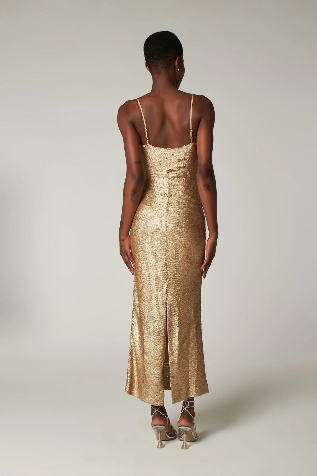 Petra Petrova-Ariel Gold Pullu Uzun Elbise-Elbise-4-roqelvaxirum.shop