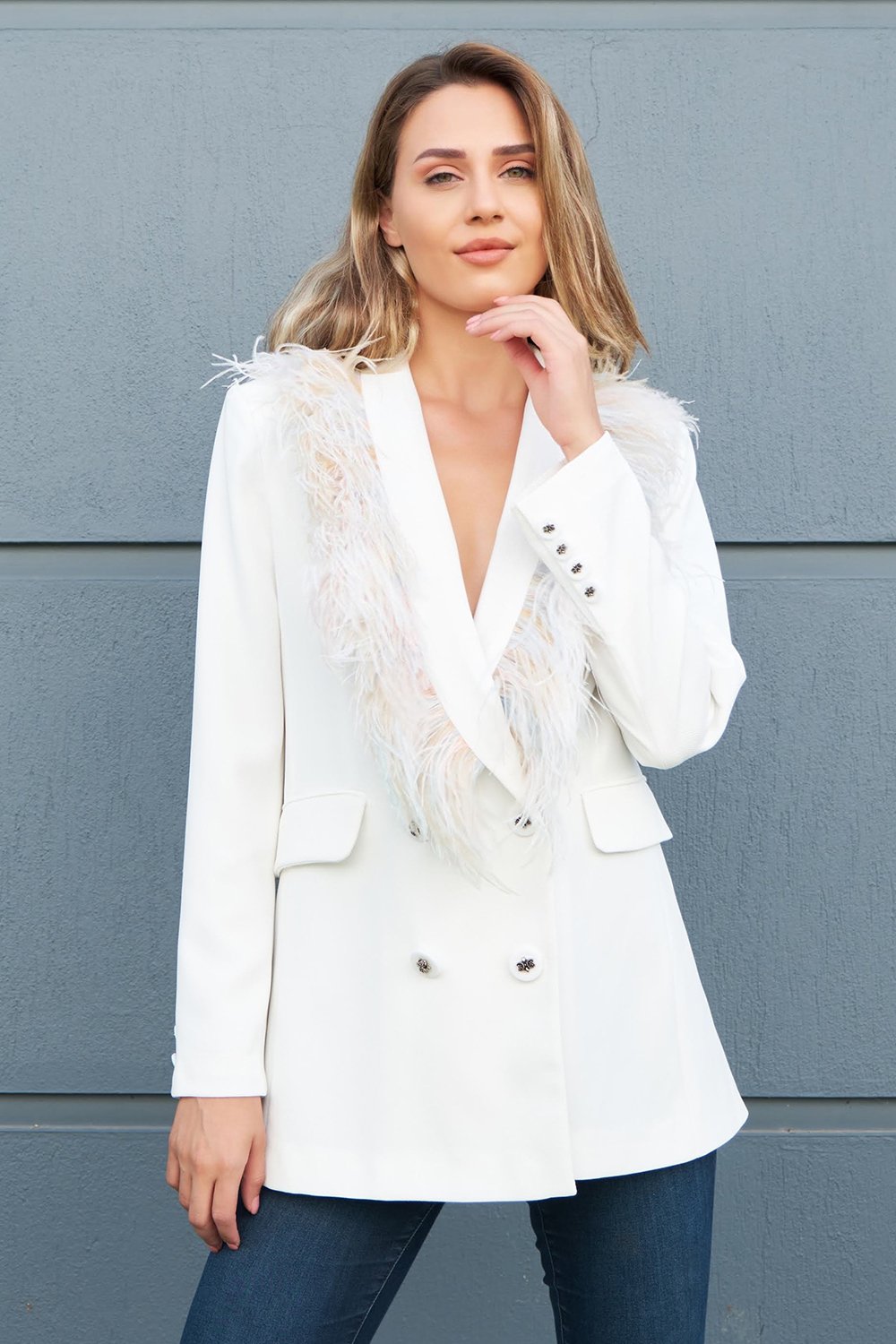 Petra Petrova-Beyaz Otrişli Ceket-Ceket-1-roqelvaxirum.shop