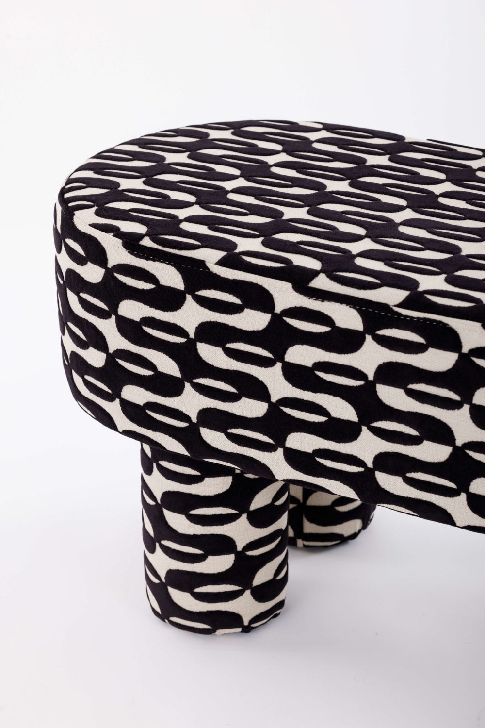 Posto Studio-Noir Blanc Bank-Puf-3-roqelvaxirum.shop