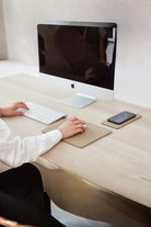 Pout-Hands3 Split Latte Cream Wİreless Şarj Destekli Mousepad-Mouse Pad-2-roqelvaxirum.shop