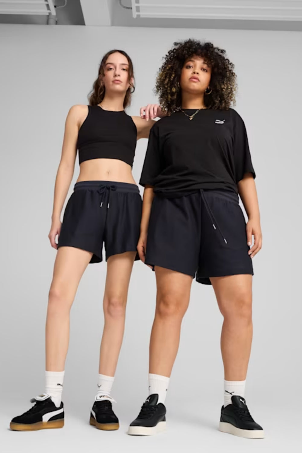 Puma-PREMIUM ESS A-Line Shorts 4 Jacquard New Navy-Şort-1-roqelvaxirum.shop