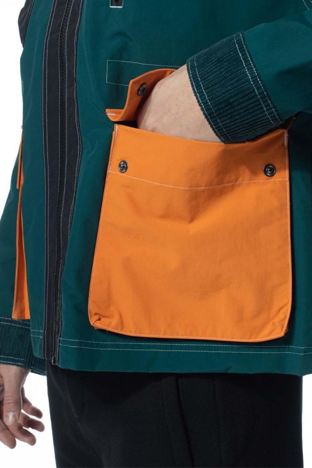 Puma-PUMA x AMI Jacket Varsity Green-Mont-2-roqelvaxirum.shop