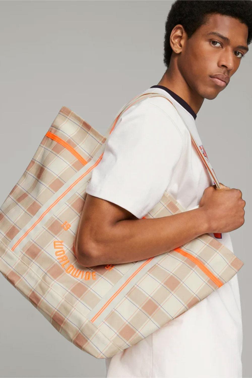 Puma-PUMA x RHUIGI Oversized Tote Bag Pristin-Omuz Çantası-6-roqelvaxirum.shop