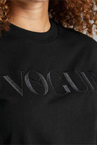 Puma-PUMA x VOGUE Graphic Tee Puma Black-T-Shirts-2-roqelvaxirum.shop