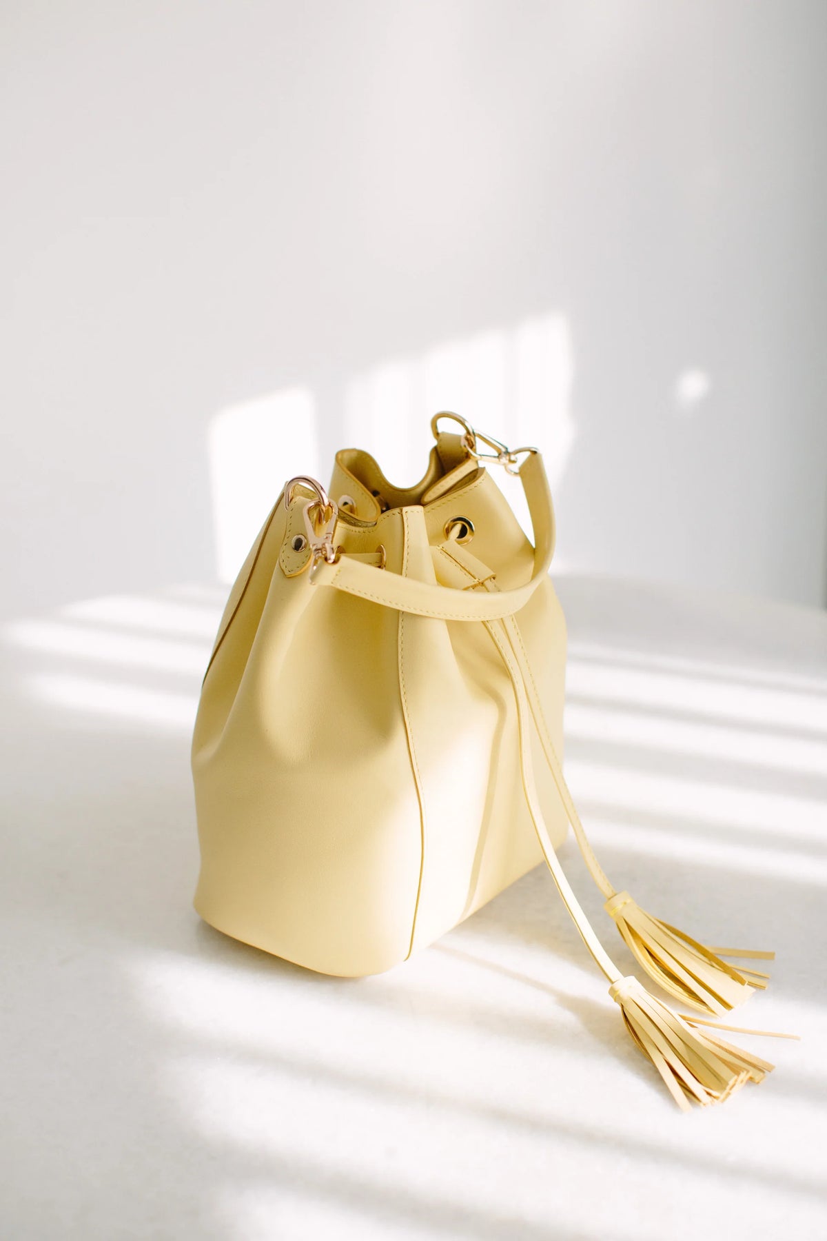 Pure Paris-Grand Bonbon Soleil Çanta - Butter Yellow-El Çantası-4-roqelvaxirum.shop