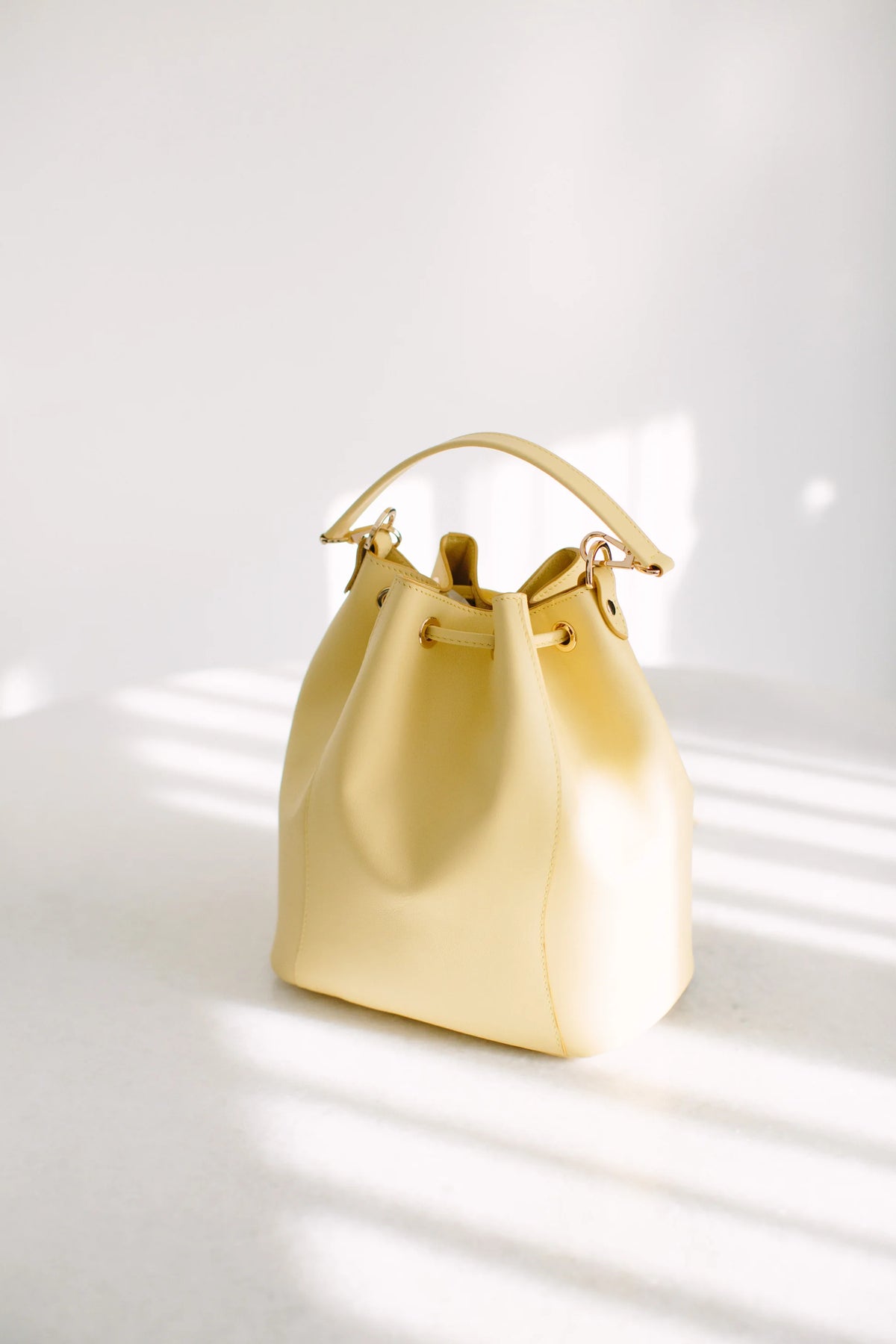 Pure Paris-Grand Bonbon Soleil Çanta - Butter Yellow-El Çantası-5-roqelvaxirum.shop
