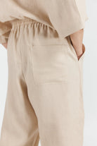 Sertaç Taşdelen-Açık Kahverengi %100 Keten Beli Lastikli Bol Paça Erkek Pantolon Model P 06-Pantolon-5-roqelvaxirum.shop
