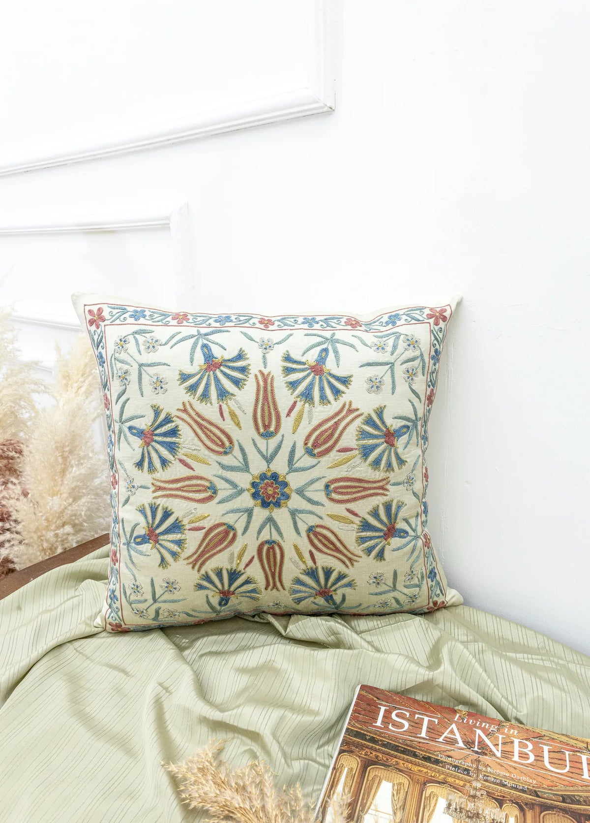 Soho Antiq-Girelli İpek Suzani Kırlent 50x50 Cm-2-roqelvaxirum.shop