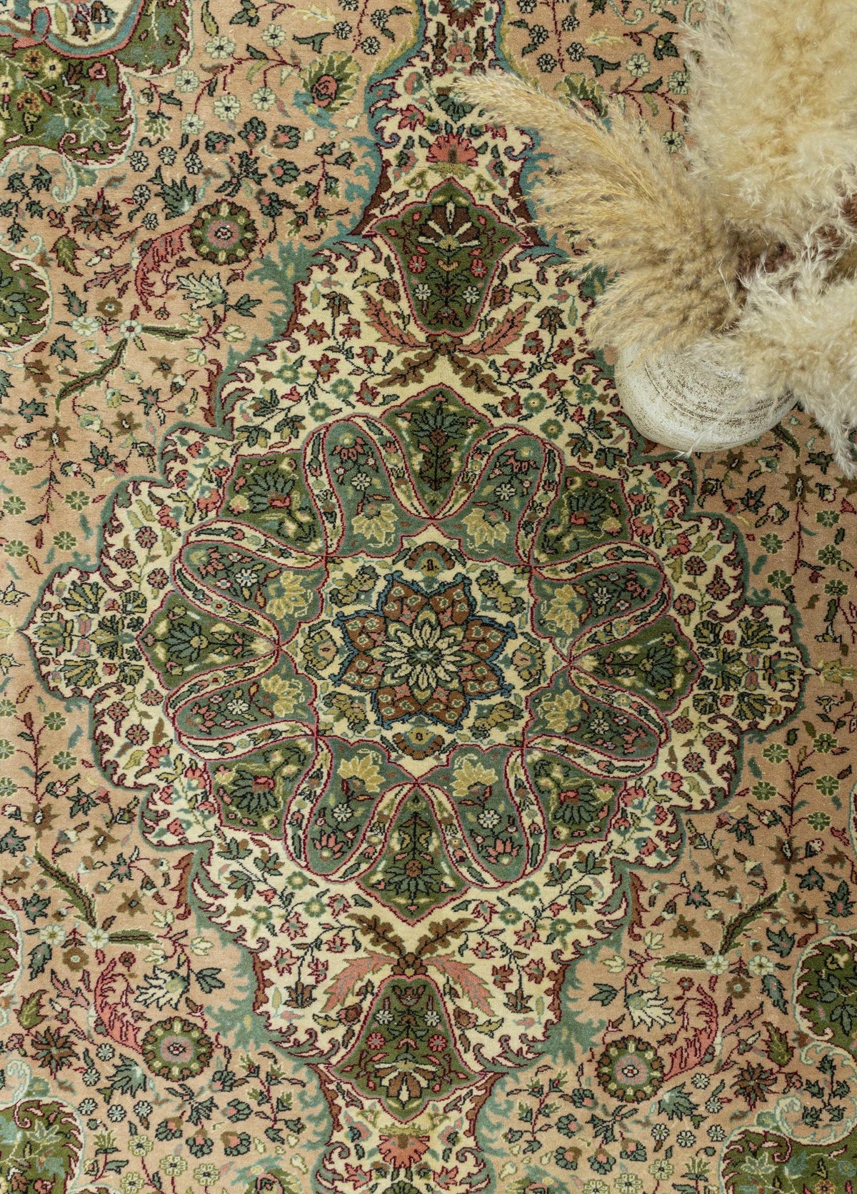 Soho Antiq-Olivia Madalyon Tasarımlı El Dokuma Halı 206x309 Cm-Halı-3-roqelvaxirum.shop
