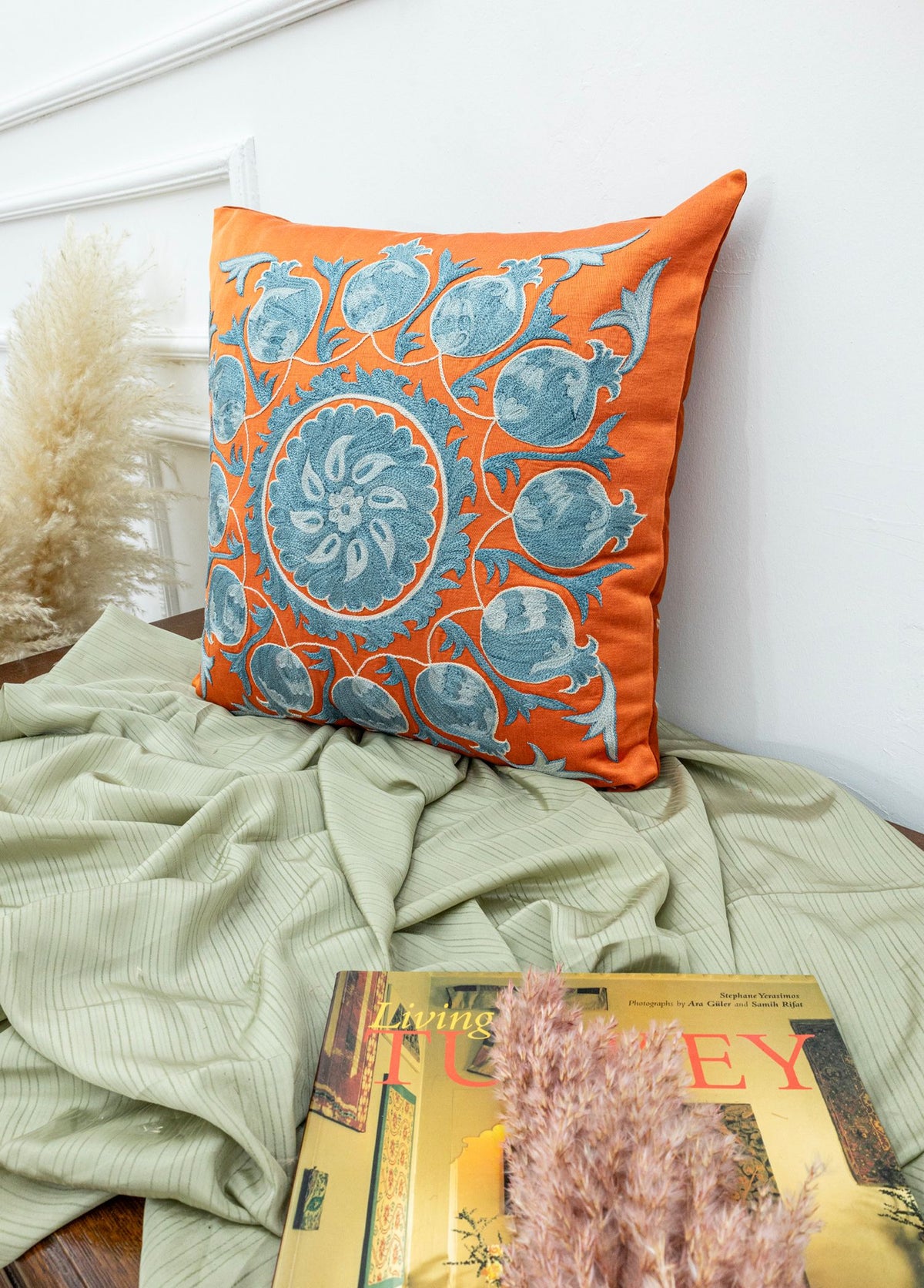 Soho Antiq-Rozen İpek İşlemeli Suzani Kırlent 50x50 Cm-Yastık-2-roqelvaxirum.shop