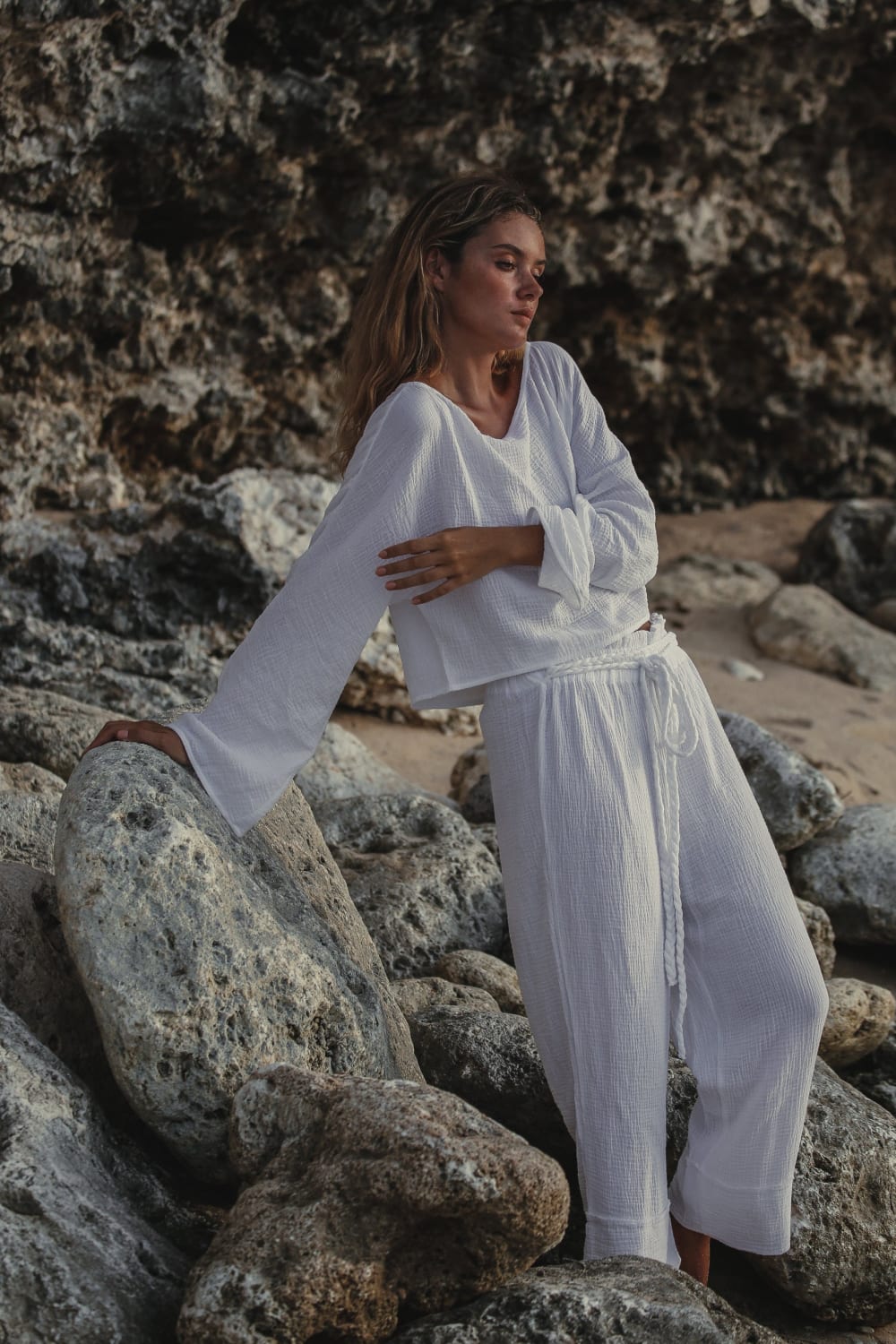 The Handloom-Paloma Paper Bag Pants White-Pantolon-2-roqelvaxirum.shop