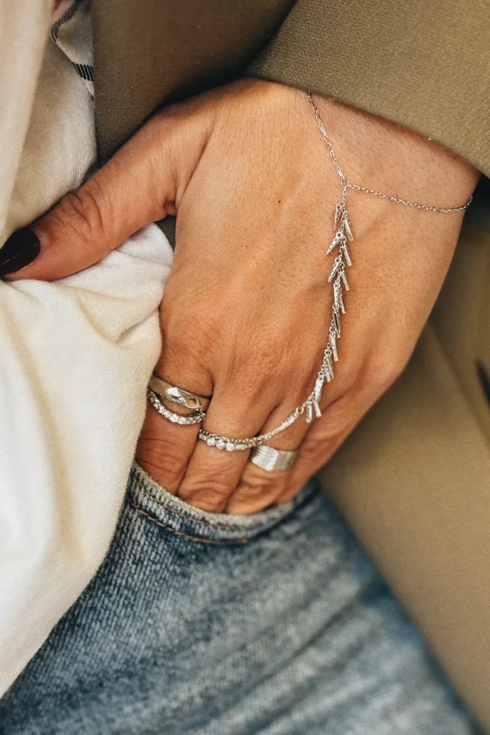 The Pheia-Sallanan Detaylı Şahmeran | 925 Ayar Gümüş-Bileklik-1-roqelvaxirum.shop