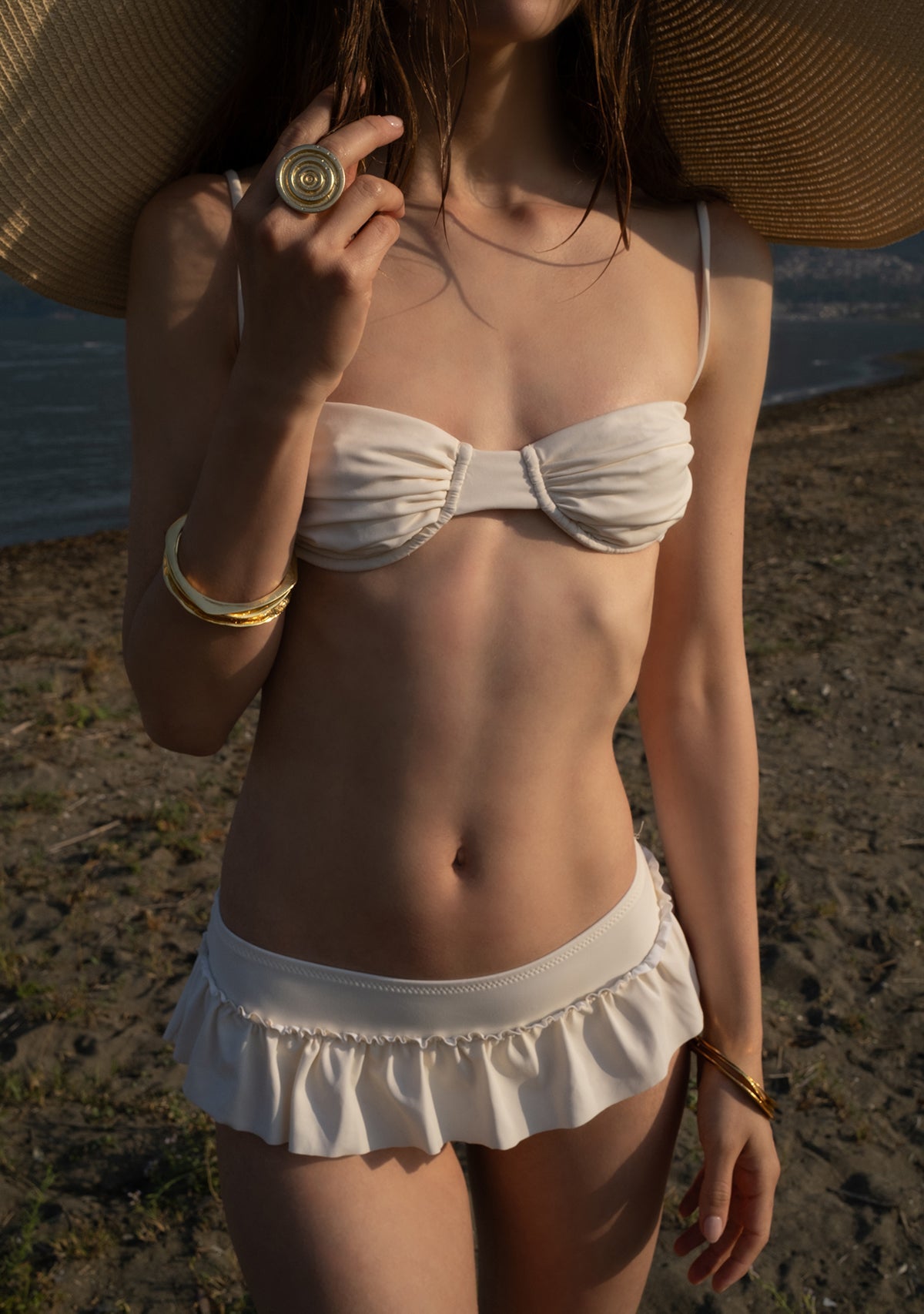 Tiny-Fırfır Detaylı Beyaz Bikini Altı-Bikini + Mayo-3-roqelvaxirum.shop