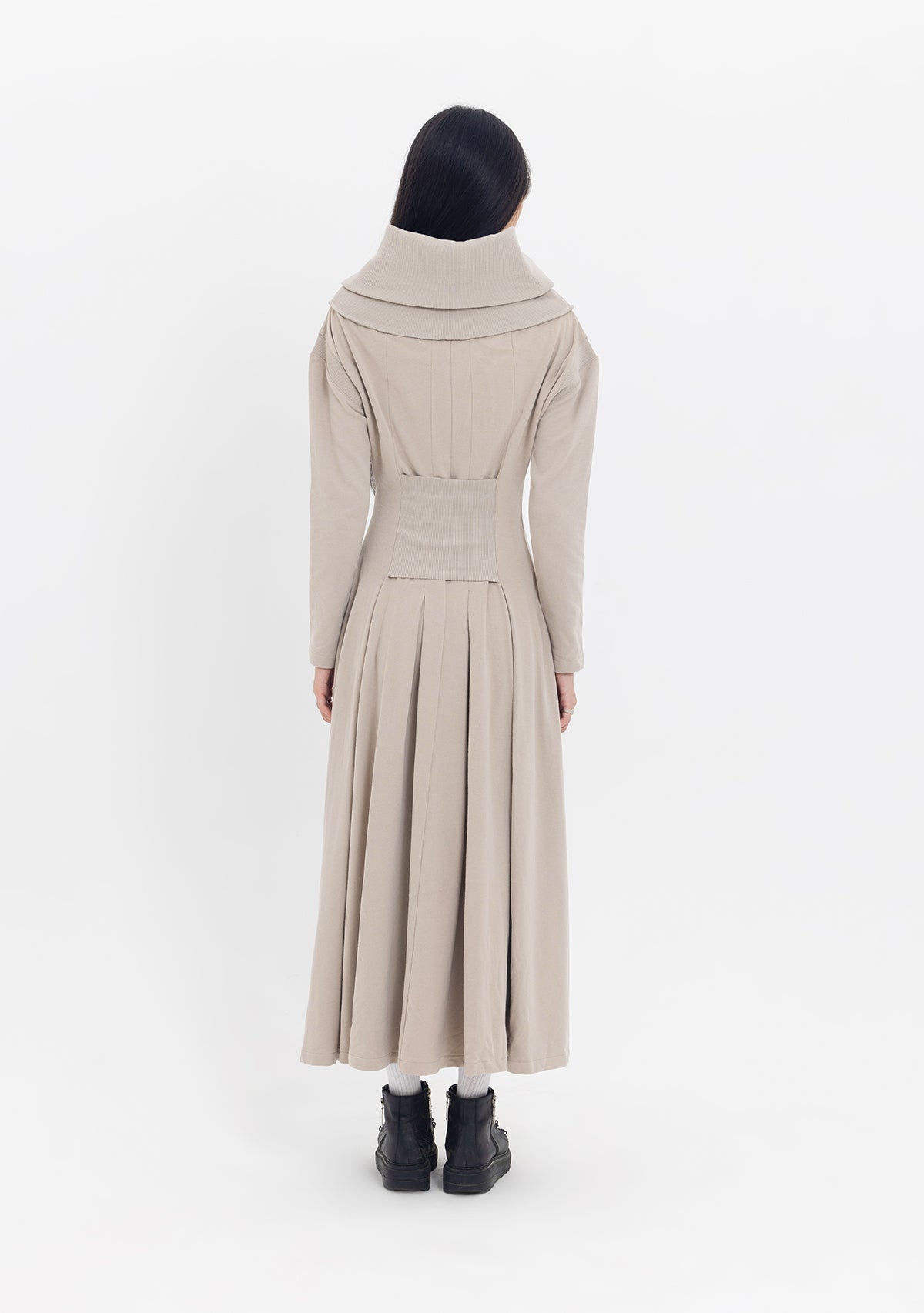 Tiny-Kayık Yaka Pileli Bej Uzun Elbise-Elbise-12-roqelvaxirum.shop