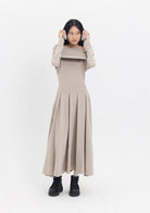 Tiny-Kayık Yaka Pileli Bej Uzun Elbise-Elbise-4-roqelvaxirum.shop
