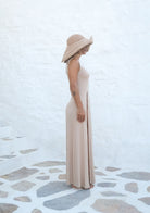 Tiny-Nude Derin Yırtmaçlı Yumuşak Kolsuz Elbise-Elbise-5-roqelvaxirum.shop