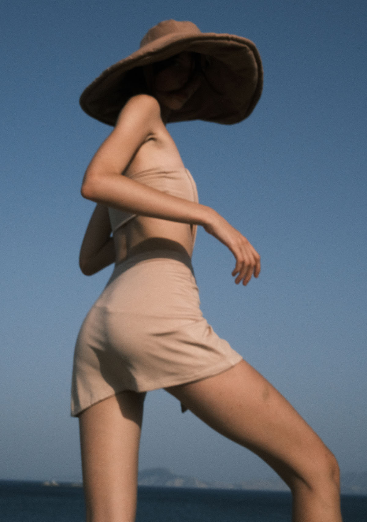 Tiny-Nude Z Detaylı Straplez Elbise-Elbise-12-roqelvaxirum.shop