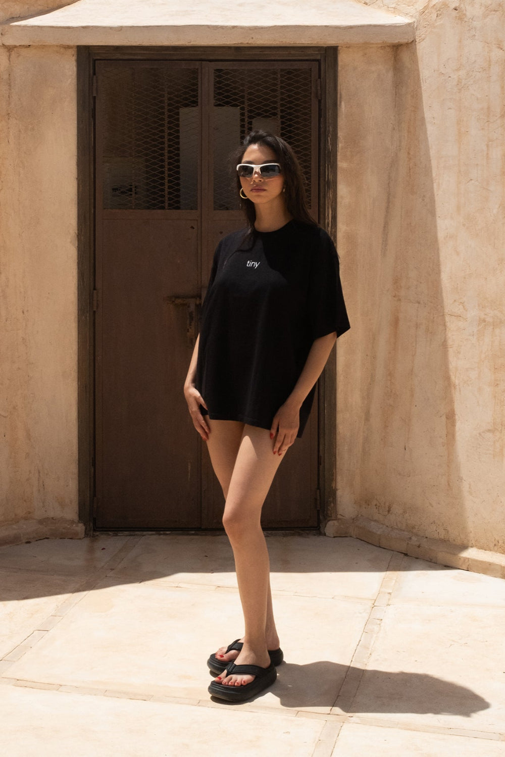 Tiny-Oversize Siyah Tişört-T-Shirts-1-roqelvaxirum.shop