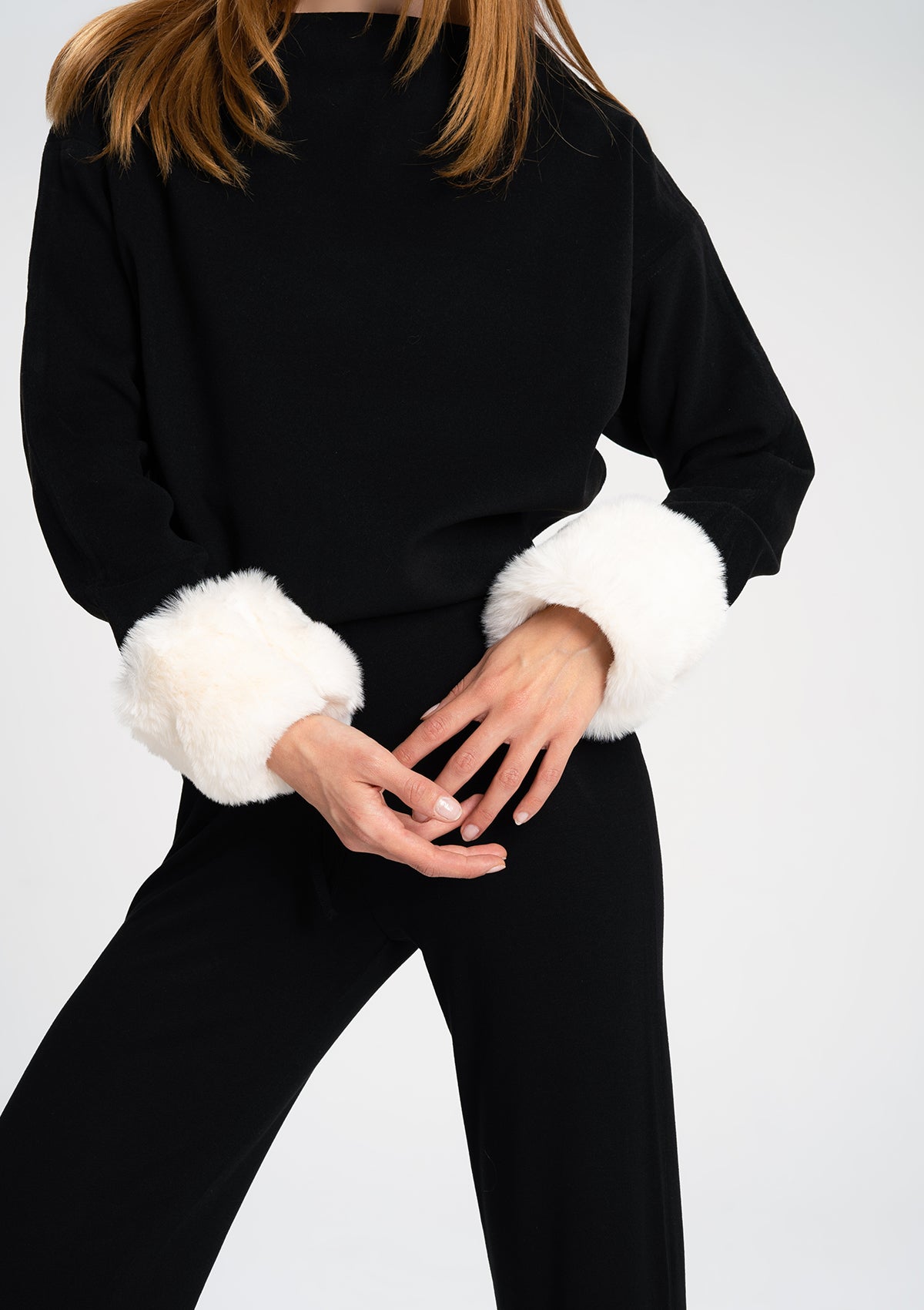 Tiny-Siyah Kaşe Kazak-Kazak & Triko-8-roqelvaxirum.shop
