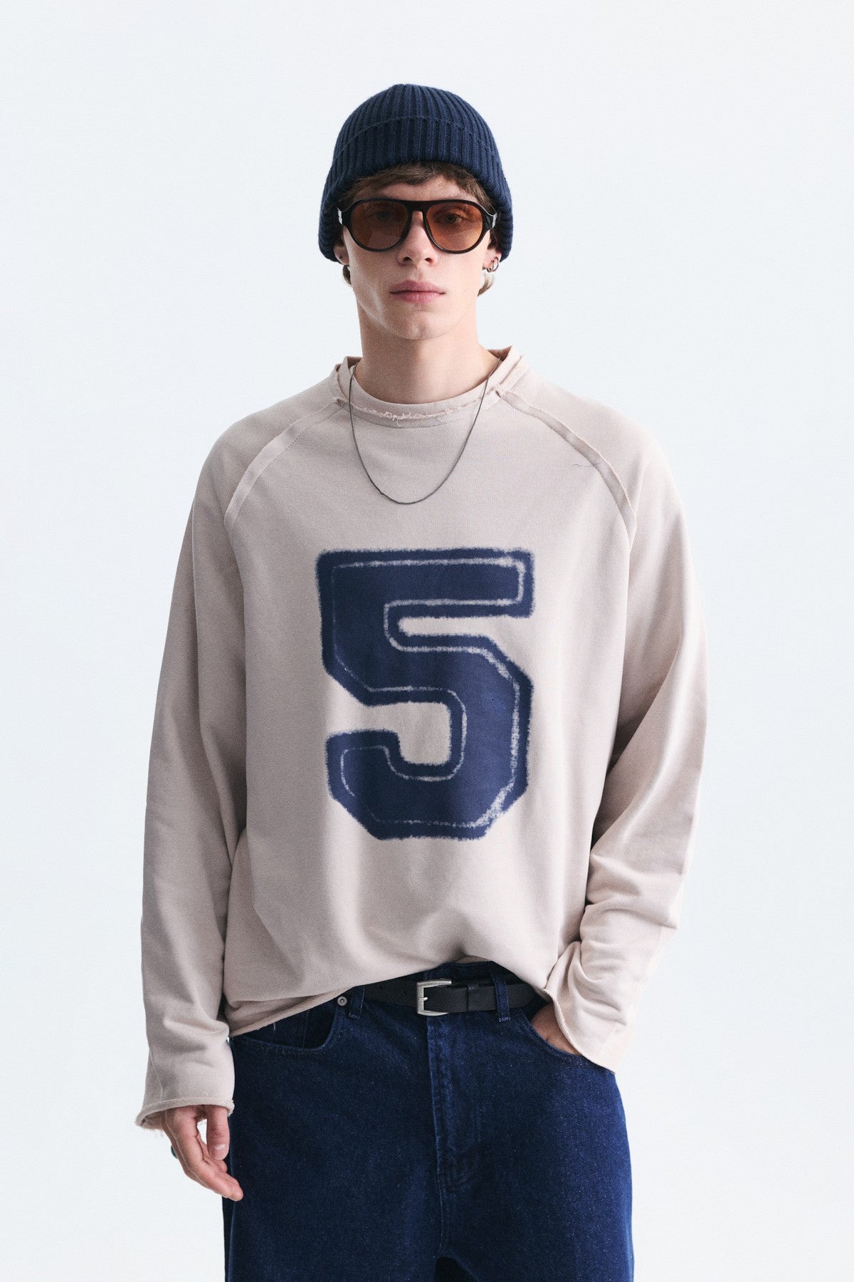 Oversize Rakam Baskılı Sweatshirt