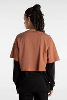 Vans-First Team Relax Crop Auburn-T-Shirts-2-roqelvaxirum.shop
