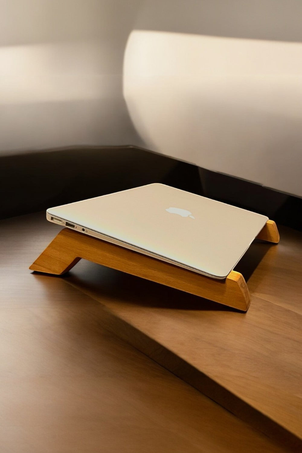 Vune Concept-El Yapımı Ahşap Laptop Standı-Laptop Standı-2-roqelvaxirum.shop