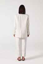 Wabi Sabi-Christopher Beyaz Oversize Kol Düğme ve Dikiş Detaylı Ceket-Ceket-7-roqelvaxirum.shop